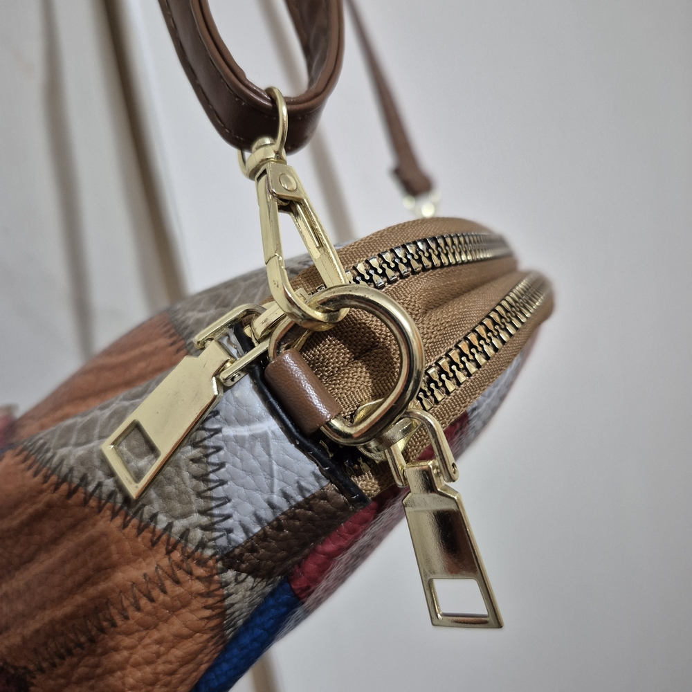 Geometric Patchwork Crossbody Bag - Picture 6 of 10